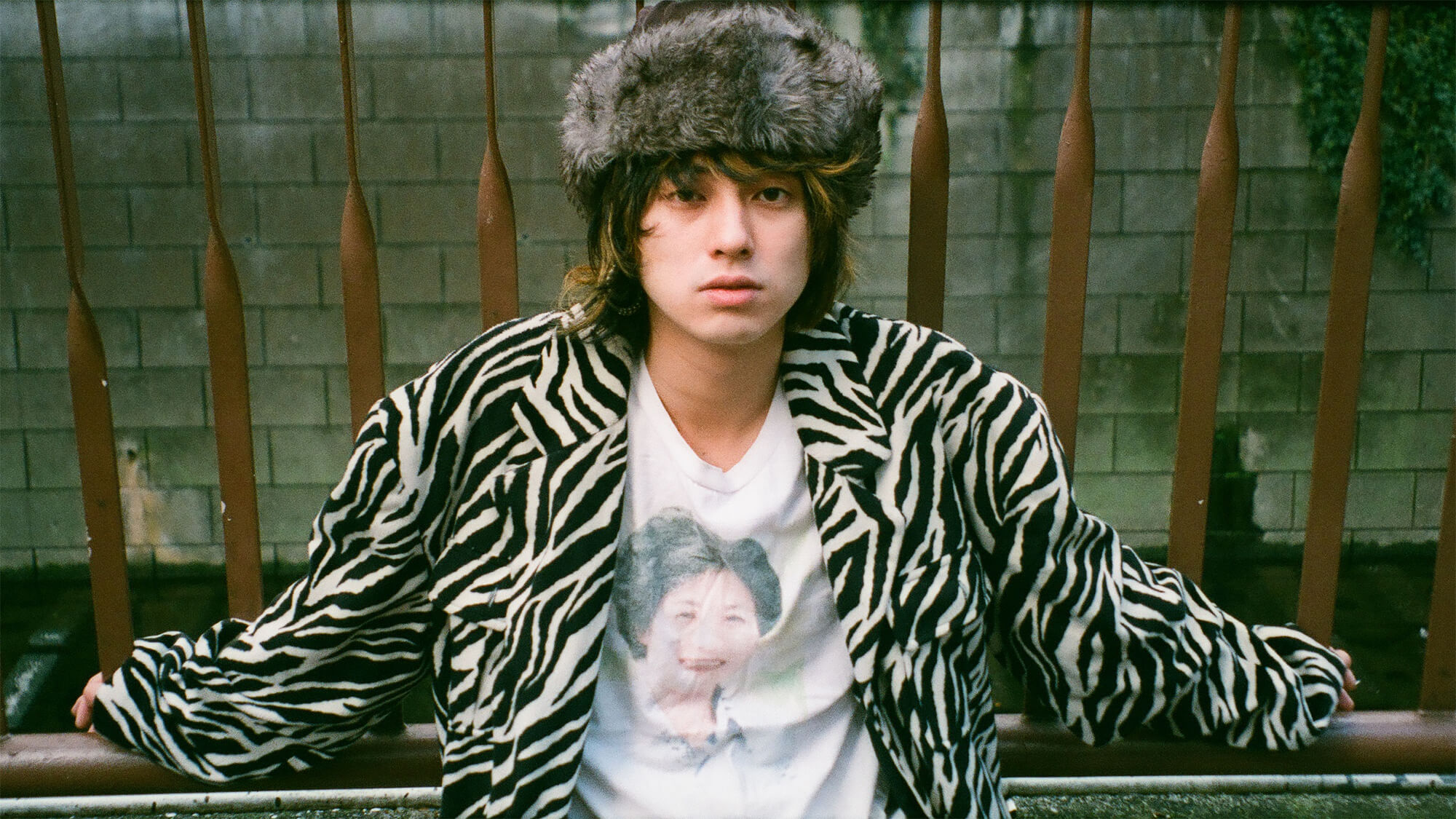 音楽とTシャツ vol. 22 高木祥太（BREIMEN）｜WHITE LIFE